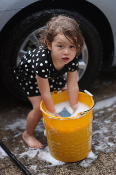 Yes, this bucket is almost bigger than me! Papa's car is pretty big so I needed to make sure I had enough soap and water!